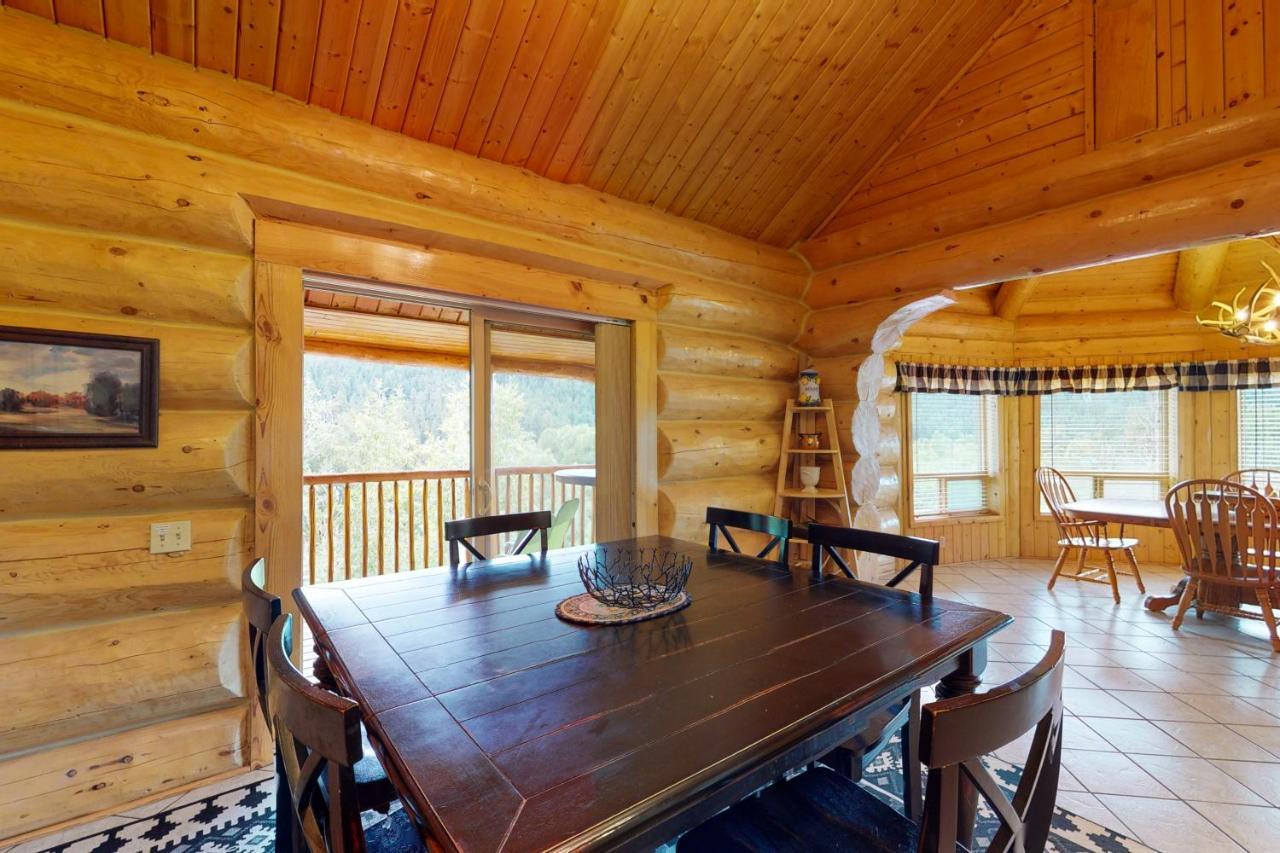 Sunflower Lodge Пагоса-Спрингс Экстерьер фото