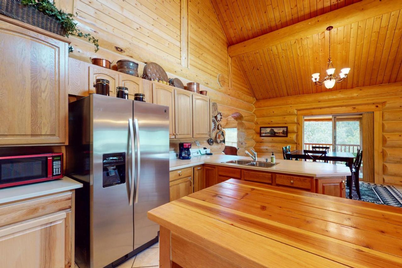 Sunflower Lodge Пагоса-Спрингс Экстерьер фото