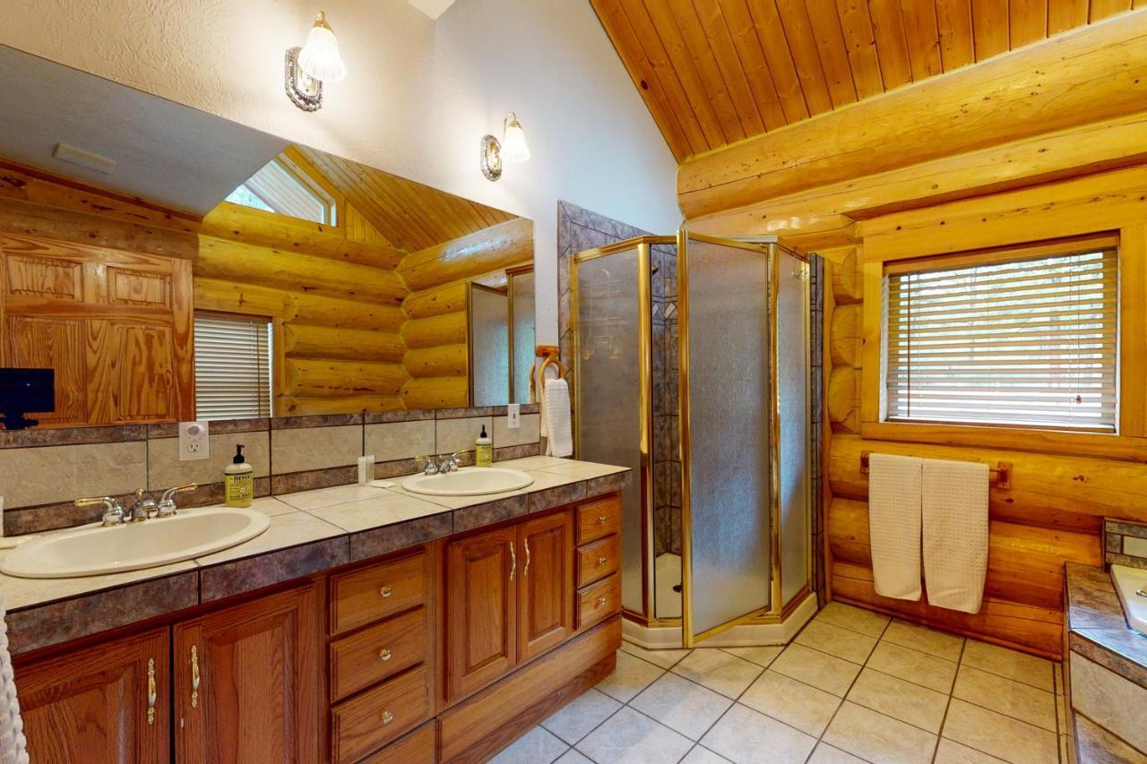 Sunflower Lodge Пагоса-Спрингс Экстерьер фото